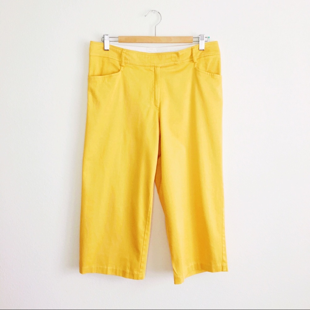 Yellow wide legs capris